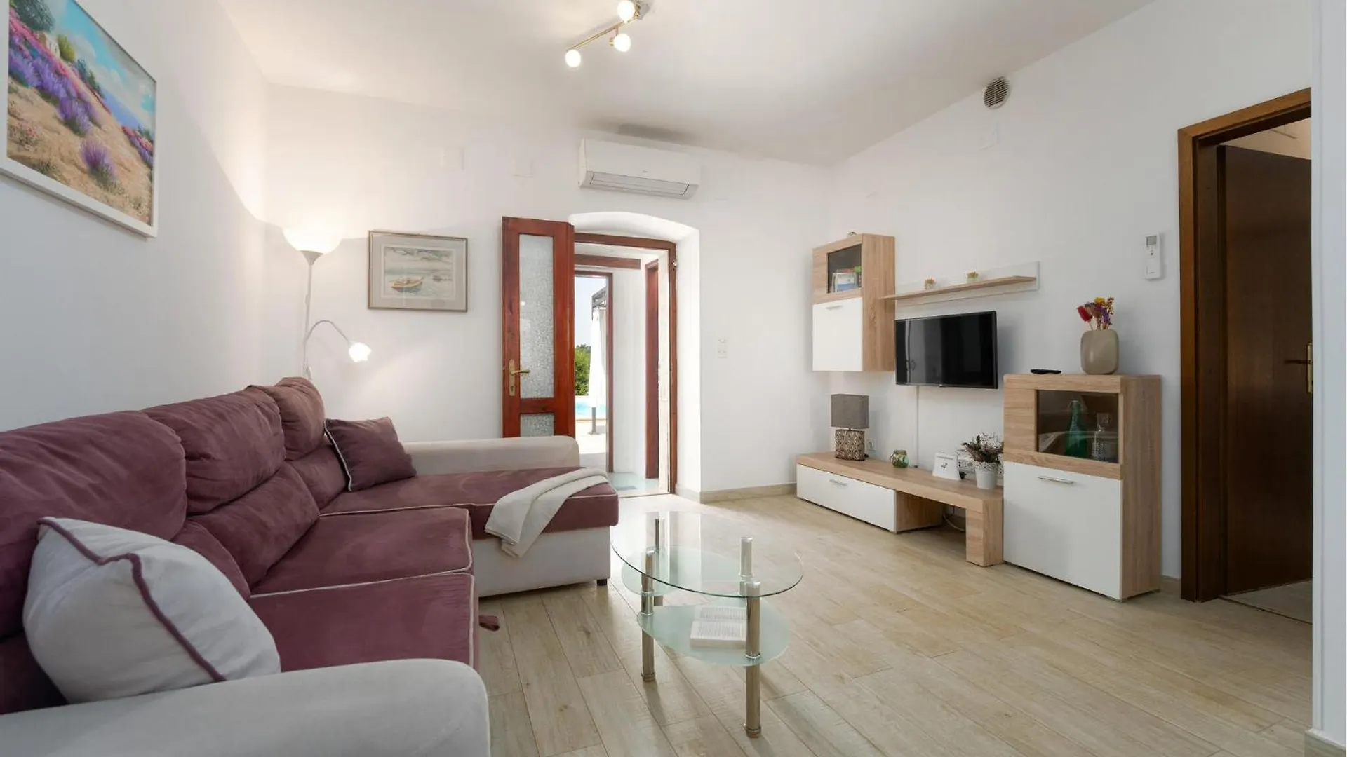 Holiday home Casa Pina Villa Labinci
