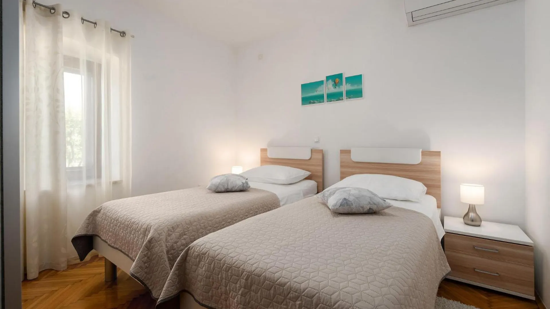 Casa Pina Villa Labinci 0*,